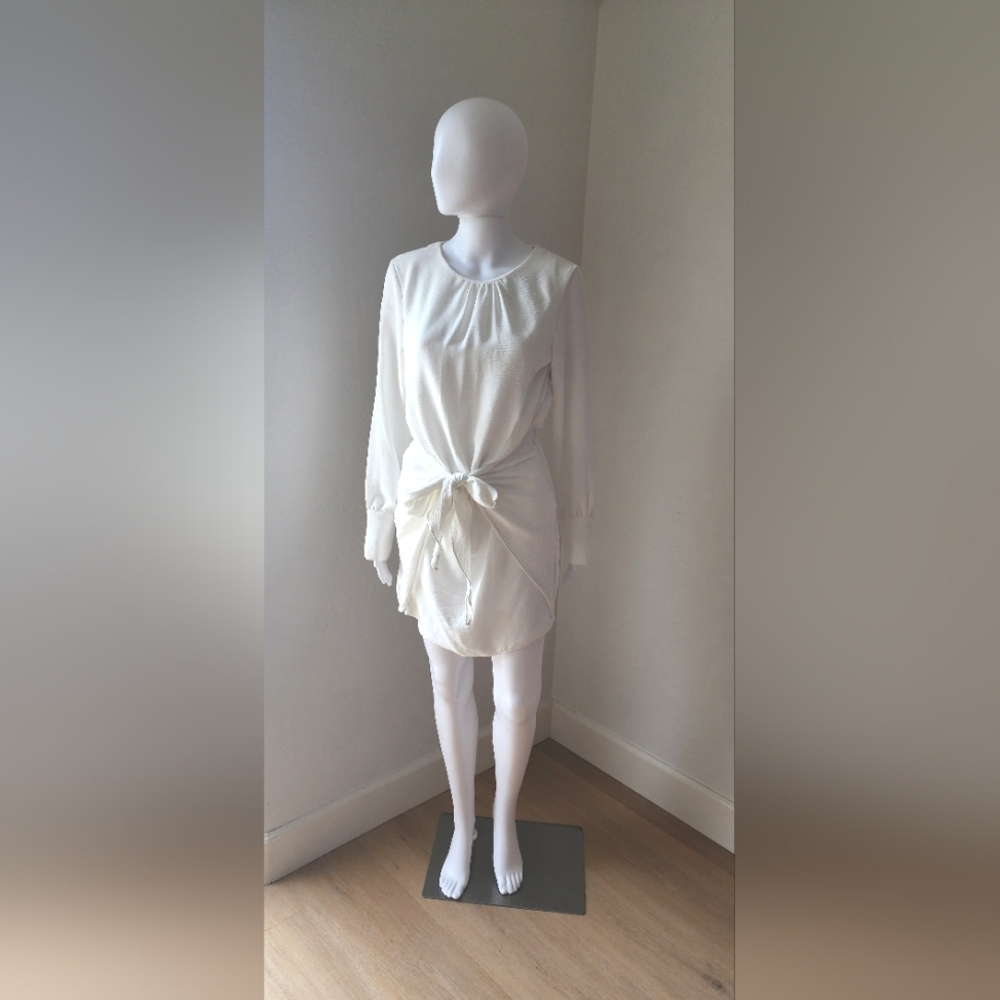 NWT White Short Dress with Waist Wrap - Medium!